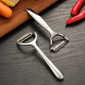 Éplucheur de Légumes en Alliage de Zinc – 16 cm x 6 cm / 17 cm x 6,5 cm – Argenté 🥕