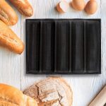 Moule à Baguette Professionnel: Transformez votre Cuisine en Boulangerie Artisanale!