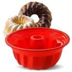 Moule à Kouglof en Silicone Rouge 🍰: Délicieux Gâteaux Faciles et Rapides !