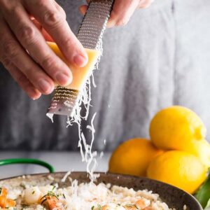 Râpe fromage et Zesteur de citron, gingembre ou chocolat